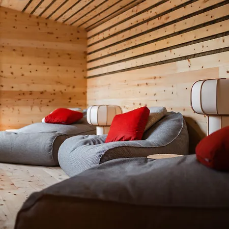 Szálloda Maistra 160